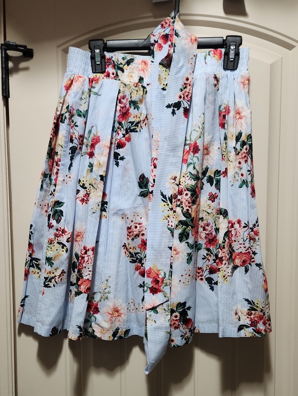 Tommy Hilfiger Light Blue Floral A-Line Skirt